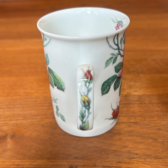 Roy Kirkham English Rose Fine Bone China Tall Tea Cups - Picture 2 of 6